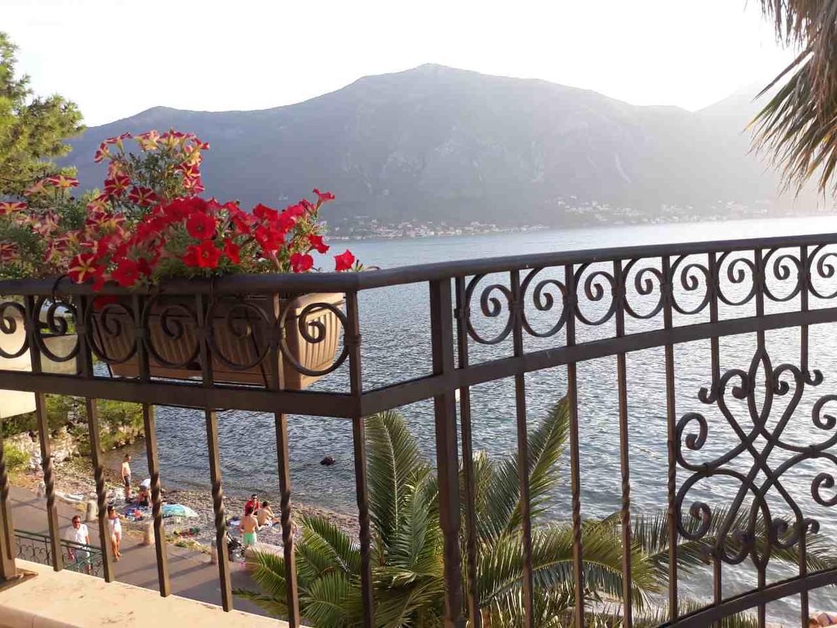 Maniva Penthouse By The Sea Kotor Exterior foto